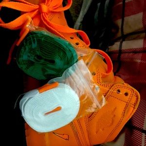 Air Jordan 1 Retro High KIDS Orange Peel